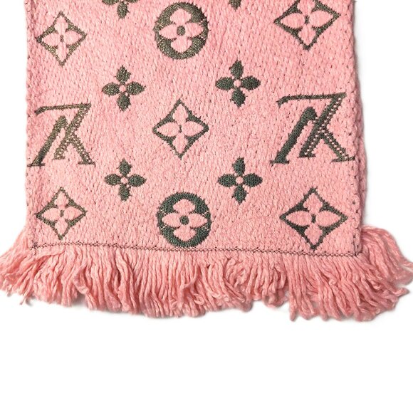 Louis Vuitton LV Pink Silver Shine Monogram Logomania Scarf Pre-Owned - Picture 6 of 13